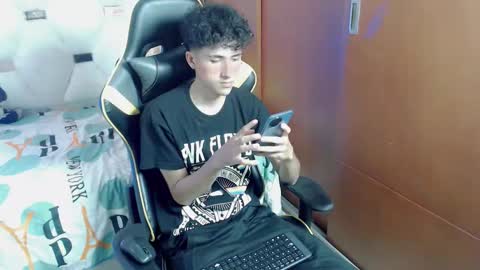 johnny_cagee online show from 18, 11, 2025