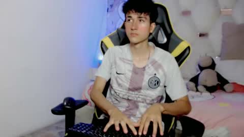 johnny_cagee online show from 28, 11, 2025