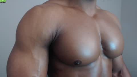 Snapshot of johnnydolce50 chatting on 21, 12, 2024 MASTER OF SUBS BETA SLAVES online show from 21, 12, 2024