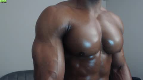 Snapshot of johnnydolce50 chatting on 29, 11, 2025 MASTER OF SUBS BETA SLAVES online show from 29, 11, 2025