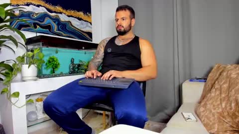 JOHNNY online show from 19, 2, 2025