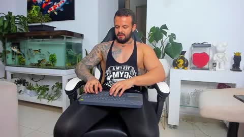 JOHNNY online show from 7, 10, 2025