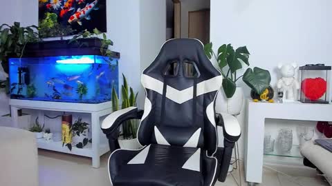 JOHNNY online show from 4, 11, 2025