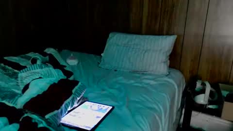 johnpaulkent82 online show from 17, 9, 2025