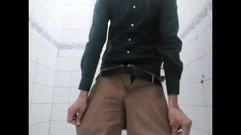 Snapshot of johnpop9090 chatting on 6, 4, 2026 johnpop9090 online show from 6, 4, 2026