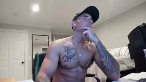 Snapshot of johnprice325 chatting on 22, 4, 2026 johnprice325 online show from 22, 4, 2026