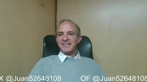 Snapshot of johnq_23 chatting on 21, 4, 2026 John online show from 21, 4, 2026