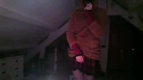 Snapshot of johntochh chatting on 19, 12, 2025 John online show from 19, 12, 2025