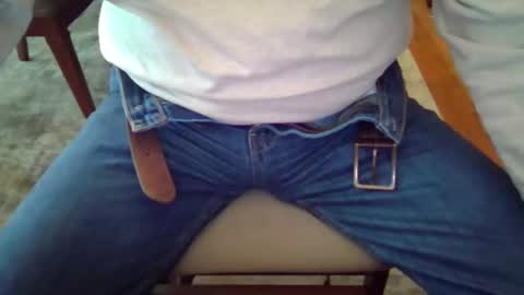 Snapshot of johnxxx549 chatting on 4, 3, 2025 johnxxx549 online show from 4, 3, 2025