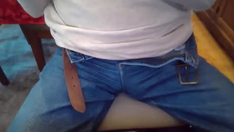 Snapshot of johnxxx549 chatting on 6, 1, 2026 johnxxx549 online show from 6, 1, 2026