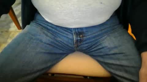 Snapshot of johnxxx549 chatting on 2, 4, 2026 johnxxx549 online show from 2, 4, 2026