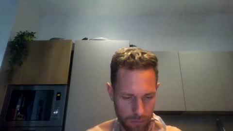 jojo19844 online show from 22, 9, 2025