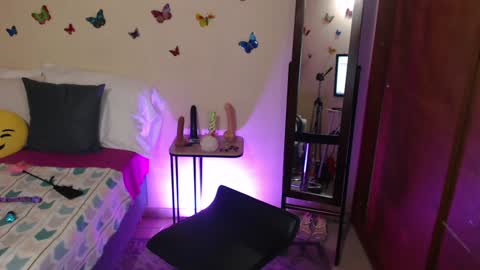 Jolie Mature online show from 6, 12, 2024