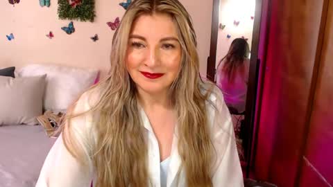 Snapshot of jolie_mature_ chatting on 11, 5, 2026 Jolie Mature online show from 11, 5, 2026