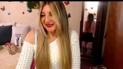 Snapshot of jolie_mature_ chatting on 25, 6, 2026 Jolie Mature online show from 25, 6, 2026