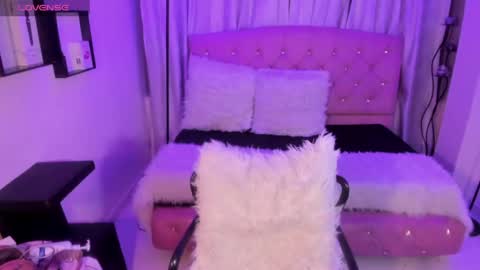 Snapshot of jolie_price chatting on 12, 4, 2026 Jolie price online show from 12, 4, 2026