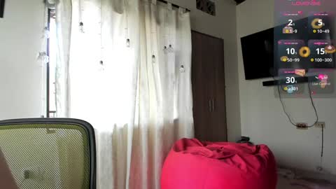 Snapshot of jolie_reyes1 chatting on 7, 12, 2024 jolie_reyes1 online show from 7, 12, 2024