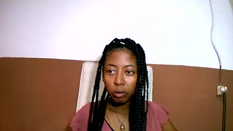 Snapshot of joliekah27 chatting on 14, 2, 2025 joliekah27 online show from 14, 2, 2025