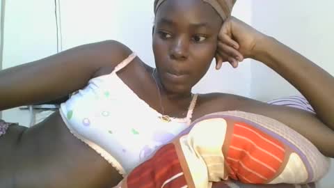 Snapshot of jollynabeb chatting on 1, 10, 2025 jollynabeb online show from 1, 10, 2025