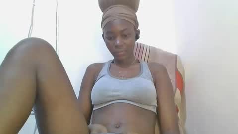 Snapshot of jollynabeb chatting on 12, 10, 2025 jollynabeb online show from 12, 10, 2025