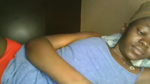 Snapshot of jollynabeb chatting on 8, 11, 2025 jollynabeb online show from 8, 11, 2025