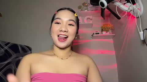Snapshot of jolynngranroth chatting on 27, 7, 2026 Emma online show from 27, 7, 2026