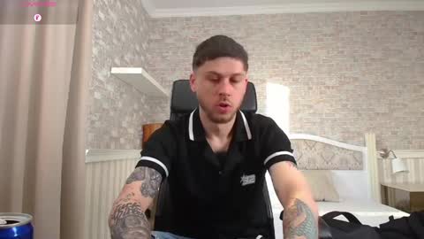 Snapshot of jonahshaw chatting on 25, 4, 2026 JonahShaw online show from 25, 4, 2026