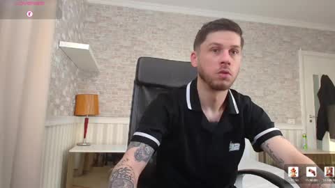 Snapshot of jonahshaw chatting on 28, 4, 2026 JonahShaw online show from 28, 4, 2026