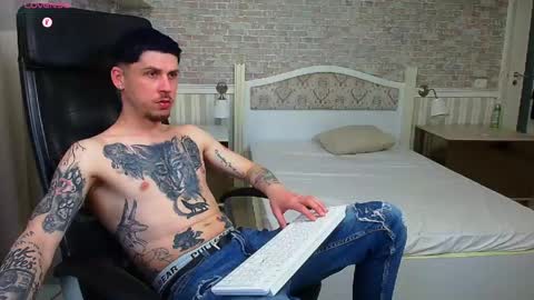 Snapshot of jonahshaw chatting on 12, 5, 2026 JonahShaw online show from 12, 5, 2026