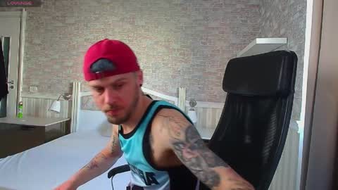 Snapshot of jonahshaw chatting on 25, 5, 2026 JonahShaw online show from 25, 5, 2026