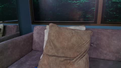 Jonas online show from 4, 2, 2025