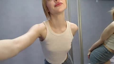 Snapshot of jongklaers chatting on 26, 4, 2026 Cassandra online show from 26, 4, 2026