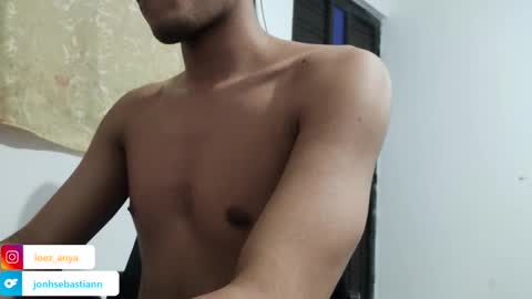 Snapshot of jonhsebastiann chatting on 1, 10, 2025 John online show from 1, 10, 2025