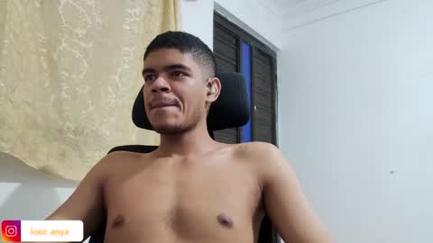 Snapshot of jonhsebastiann chatting on 11, 11, 2025 John online show from 11, 11, 2025