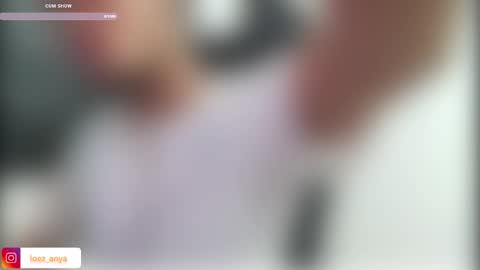 Snapshot of jonhsebastiann chatting on 17, 12, 2025 John online show from 17, 12, 2025