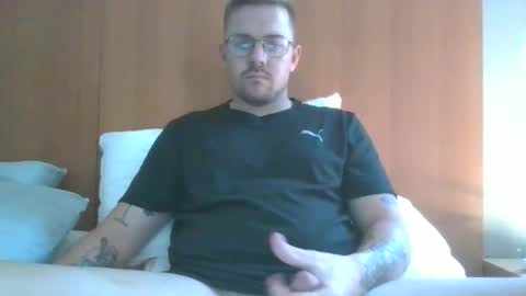 Snapshot of jonoy1995 chatting on 17, 12, 2024 jonoy1995 online show from 17, 12, 2024