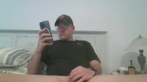 Snapshot of jonoy1995 chatting on 11, 11, 2025 jonoy1995 online show from 11, 11, 2025