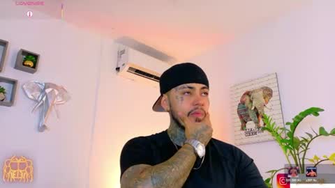Snapshot of jordansmiith_ chatting on 7, 7, 2026 Jordan Smith online show from 7, 7, 2026
