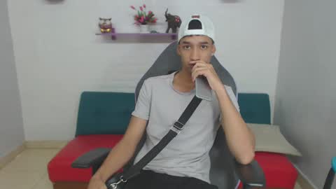Snapshot of jose_sexycumm chatting on 18, 2, 2025 jose_sexycumm online show from 18, 2, 2025