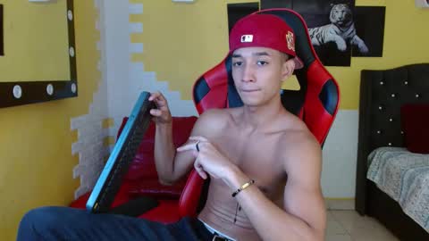 Snapshot of jose_sexycumm chatting on 27, 9, 2025 jose_sexycumm online show from 27, 9, 2025