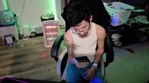 Snapshot of josefturner1 chatting on 12, 4, 2026 Josef online show from 12, 4, 2026