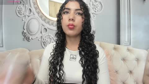 Snapshot of joselyn_sexy_ chatting on 22, 1, 2025 Katalina online show from 22, 1, 2025