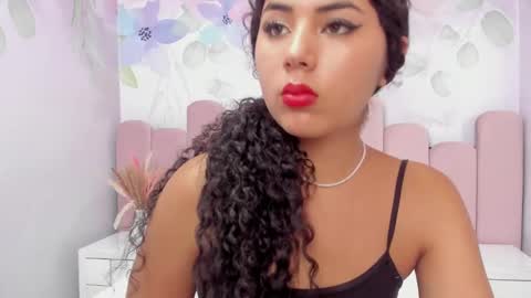 Snapshot of joselyn_sexy_ chatting on 5, 3, 2025 Katalina online show from 5, 3, 2025