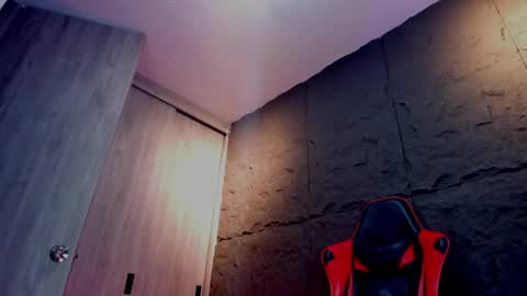 Snapshot of joseph__boy chatting on 19, 11, 2025 JOSEPH online show from 19, 11, 2025