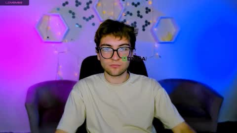 Snapshot of joseph_bear_ chatting on 6, 11, 2025 joseph_bear_ online show from 6, 11, 2025