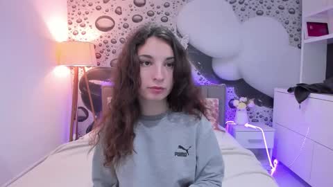 Snapshot of josephinerowe chatting on 7, 4, 2026 Josephine online show from 7, 4, 2026