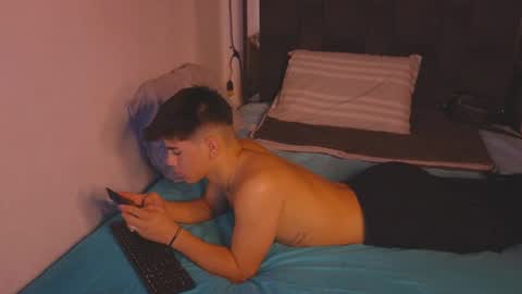 Snapshot of josethariaz25 chatting on 28, 6, 2026 JOSETH ARIAZ online show from 28, 6, 2026