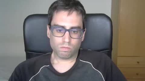 Snapshot of josevd chatting on 14, 4, 2026 Jose online show from 14, 4, 2026