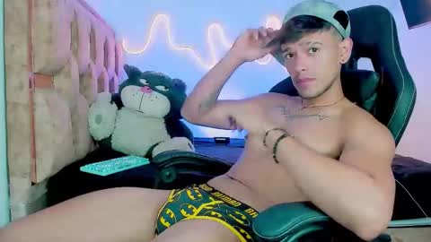 Snapshot of josh_cam99 chatting on 4, 3, 2026 JOSH online show from 4, 3, 2026