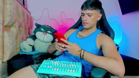 Snapshot of josh_cam99 chatting on 23, 3, 2026 JOSH online show from 23, 3, 2026